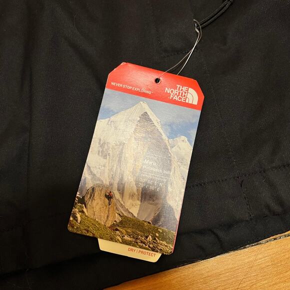 The North Face Men's Tanken Black Zip Up Jacket Medium - Picture 7 of 7